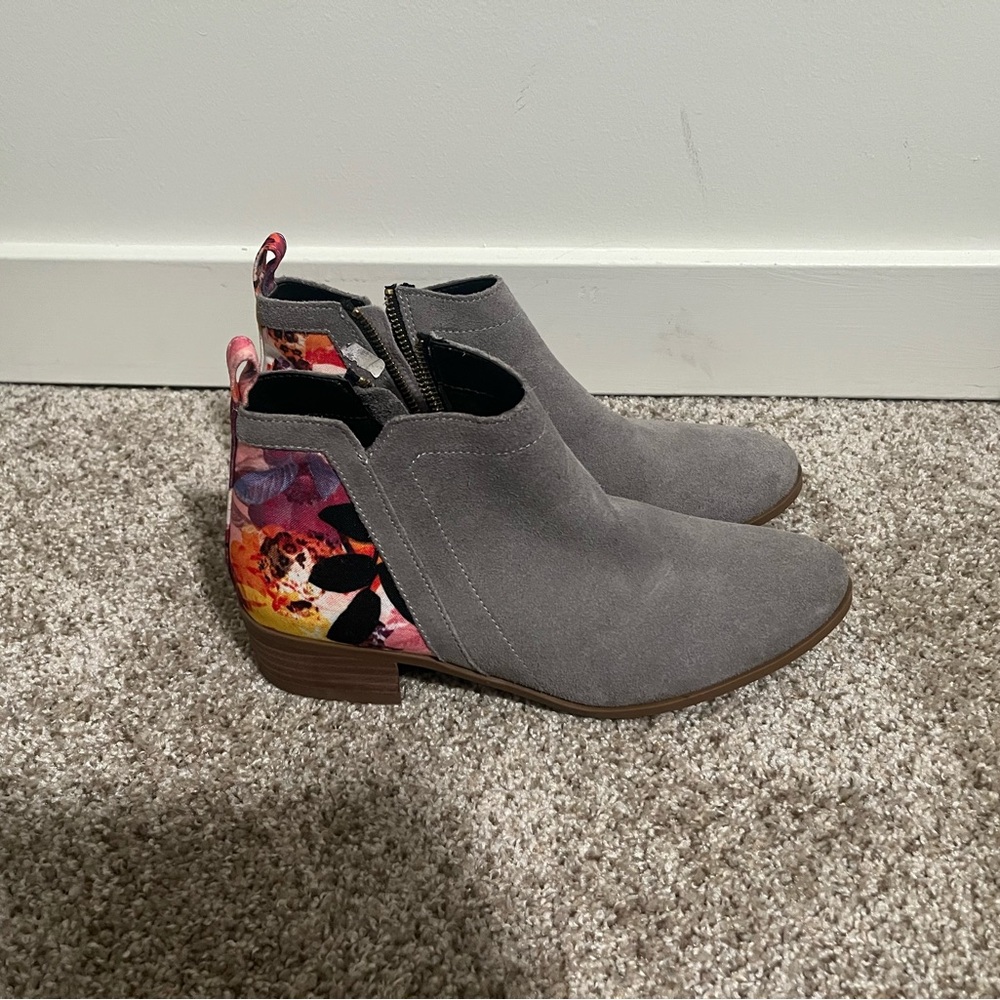 Inkkas Savannah Ankle Booties Size 9